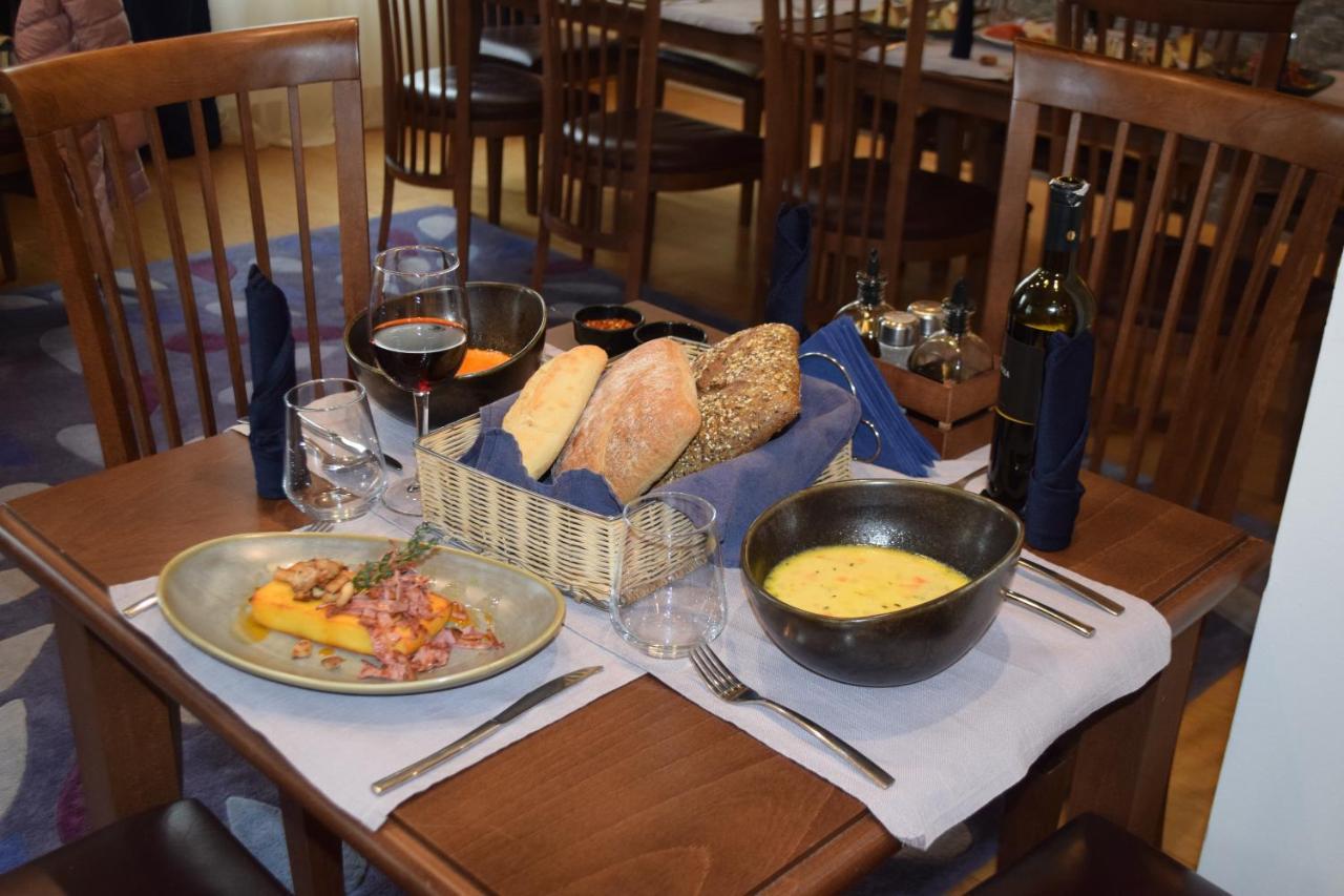 The Lodge Hotel Borovets Esterno foto